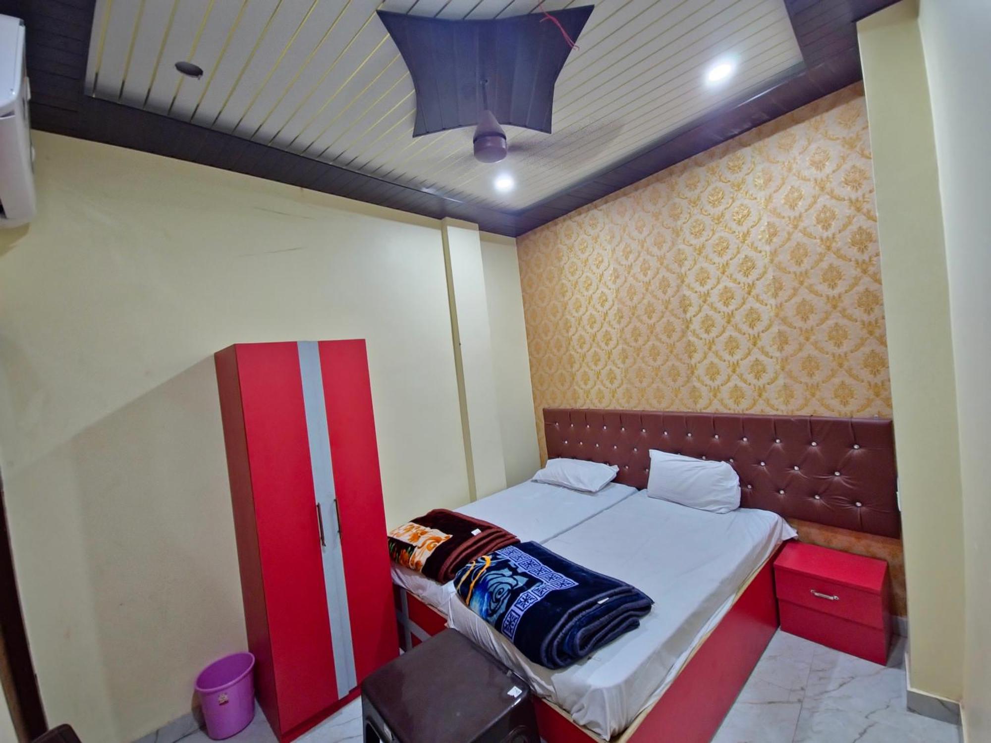 Hotel Kalika P Guest House Varanasi Ngoại thất bức ảnh
